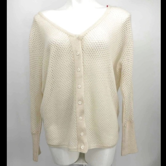 SUBTLE LUXURY Ivory Cashmere
Open Design Knit - Picture 2 of 9